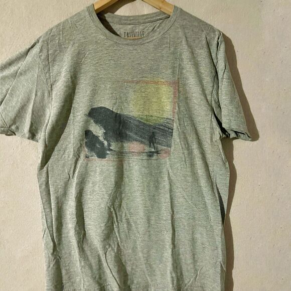CALIVILLE Grey Surf Graphic T-Shirt - Picture 1 of 2